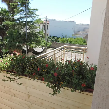 Casabianca בית הארחה Felline