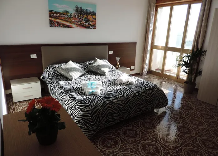 ゲストハウス Casabianca 3*